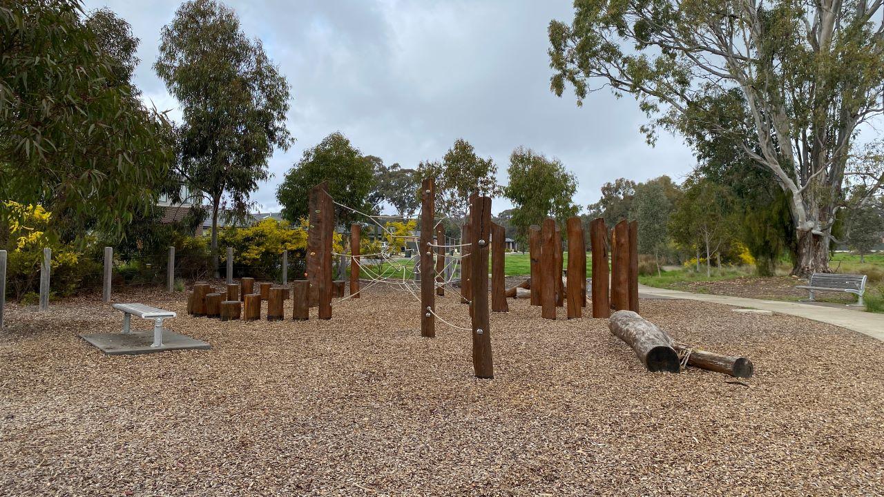 Fairfield Boulevard playspace includes a climbing net and natural play elements