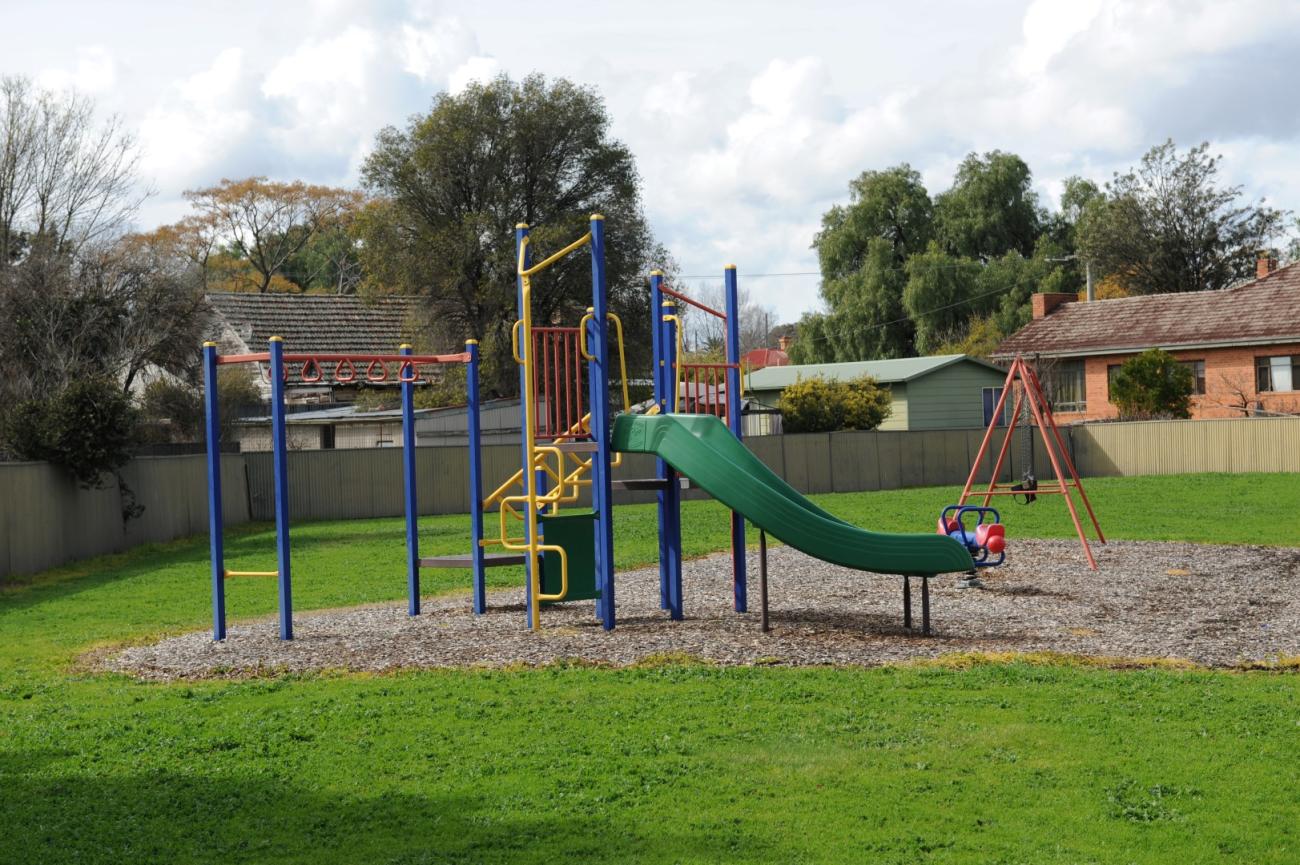 Alamein Court Play Space 3404