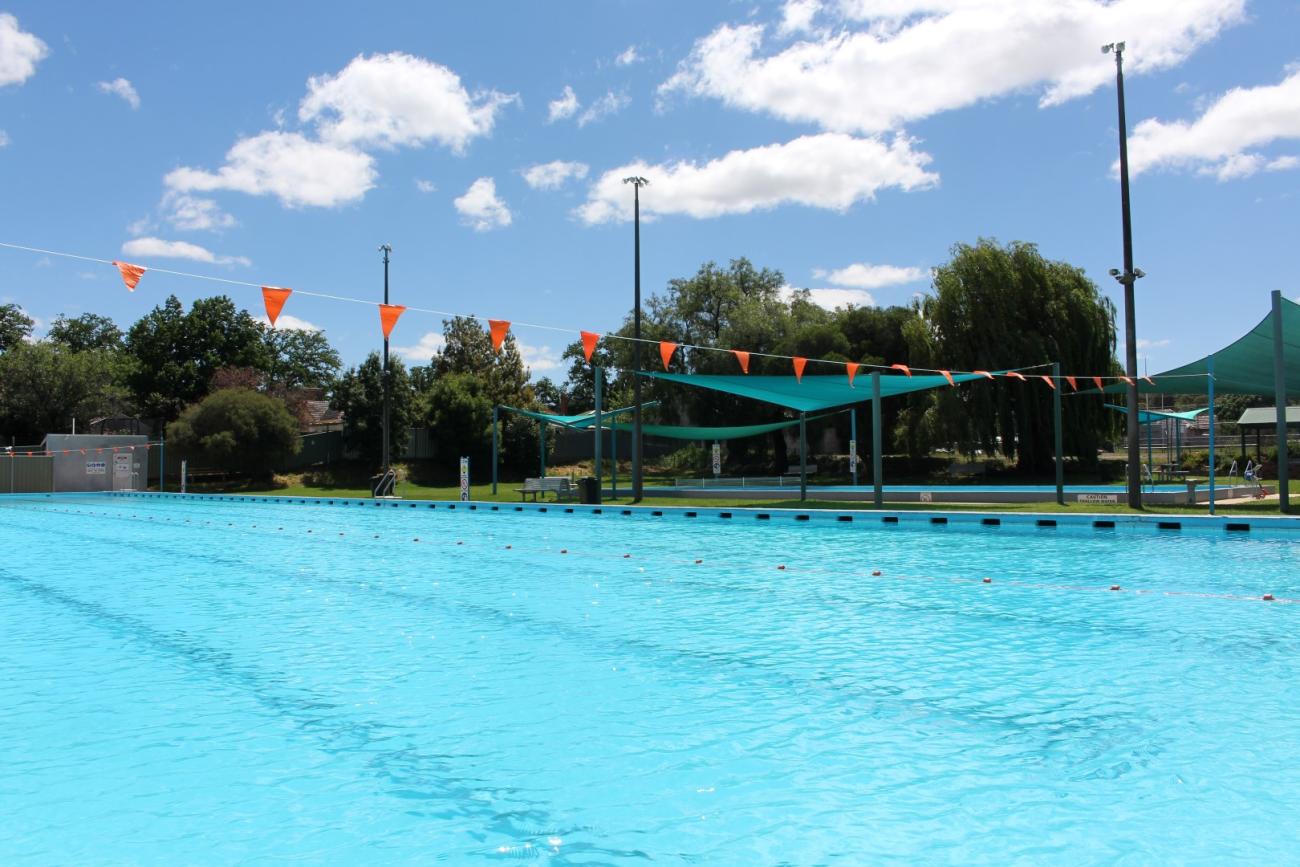 Golden Square Swimming Pool