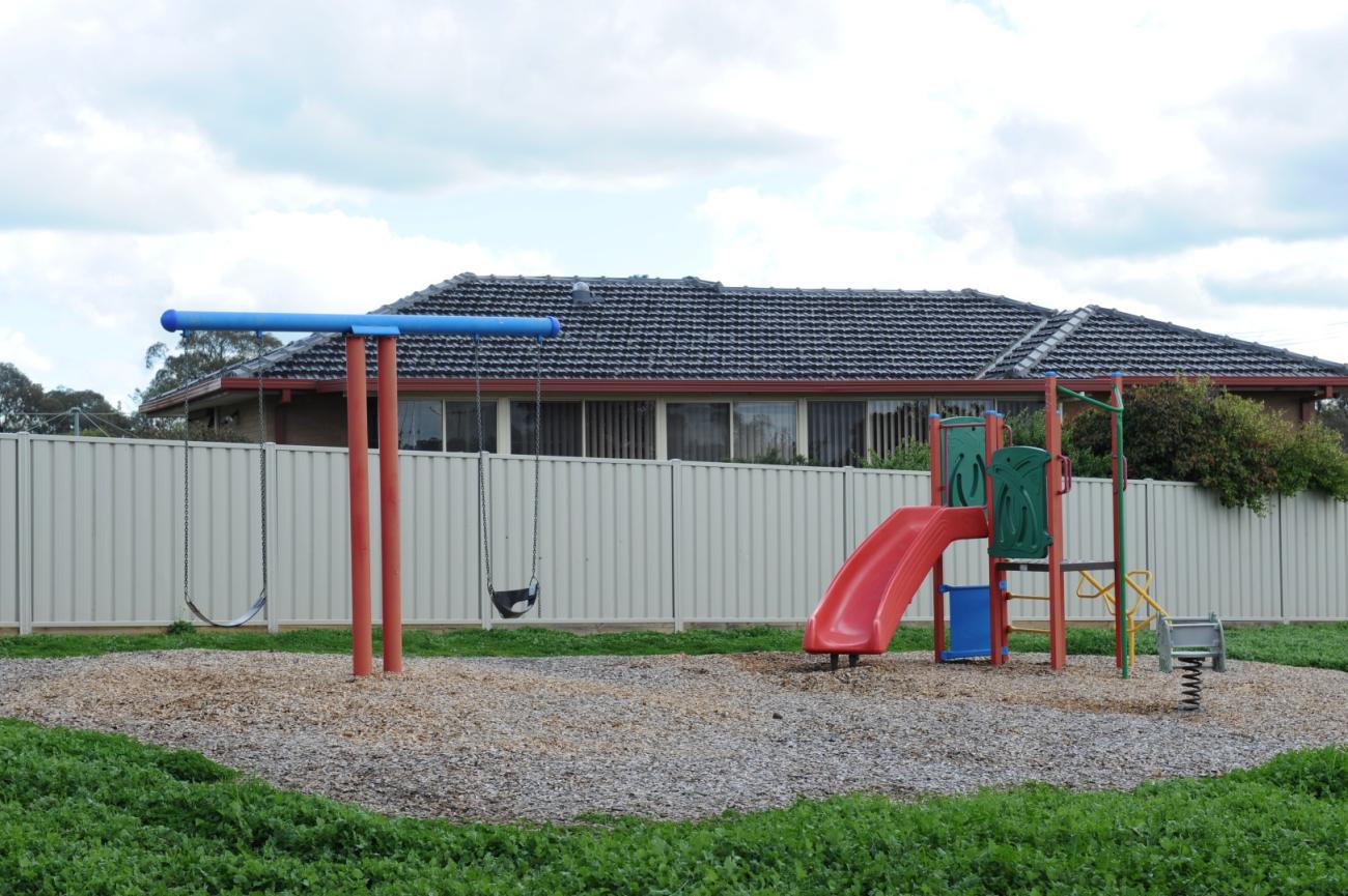 Graemar Court Play Space 3562