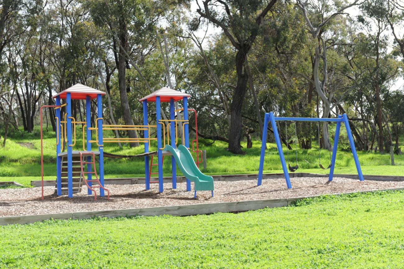 Seaton Grove Play Space 3408