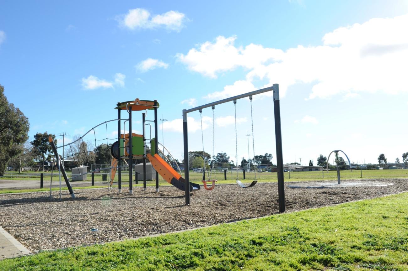 Shadforth Park Play Space 3751