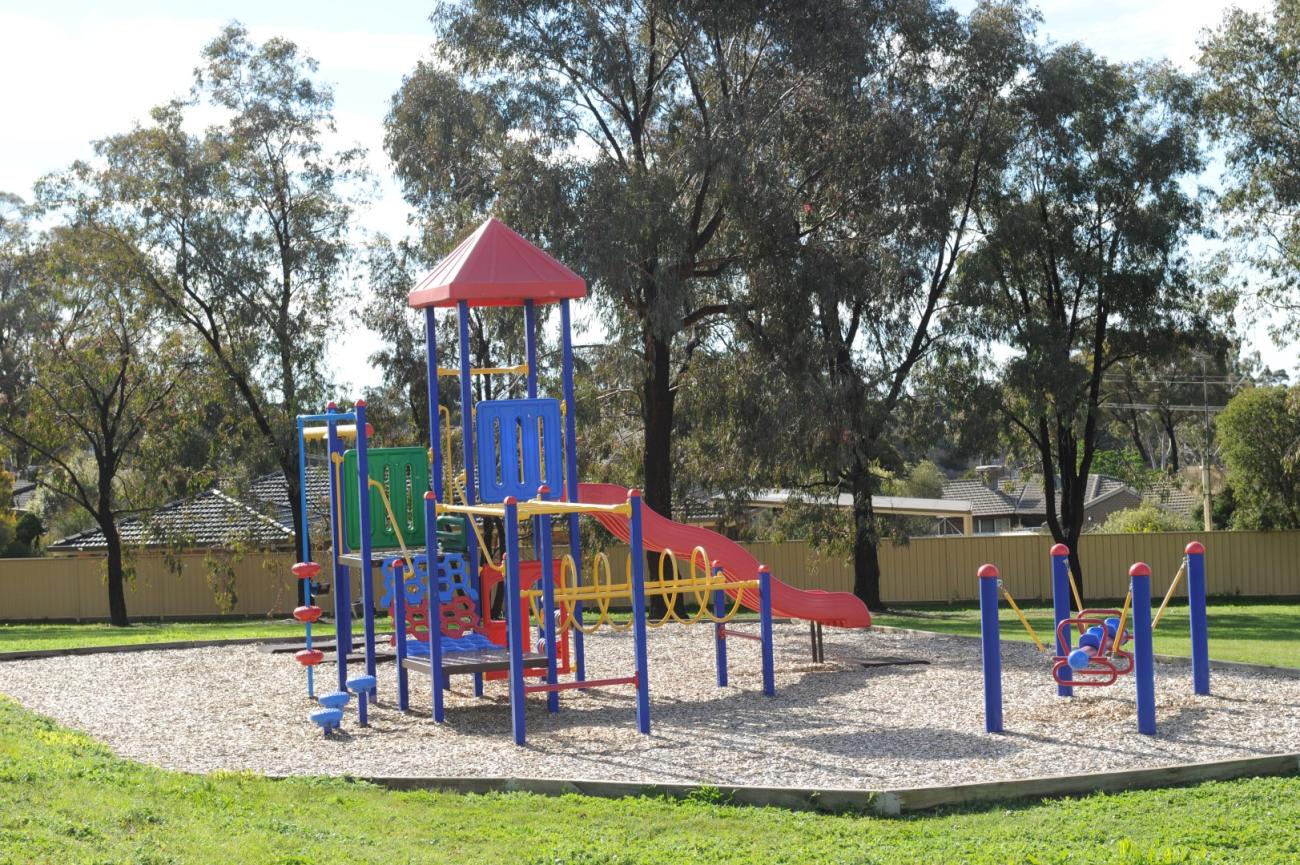 Sherpa Court Play Space 4070