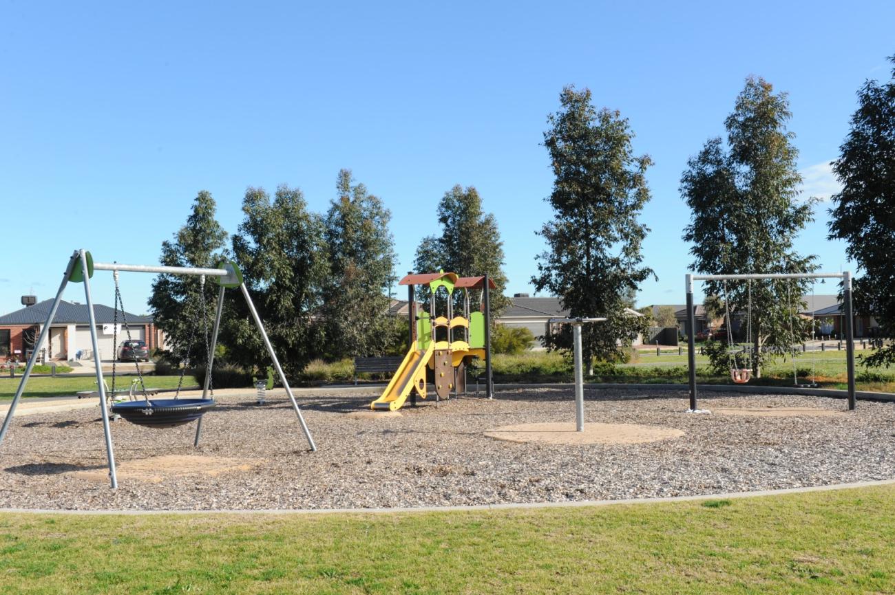 Yellow Gum Drive Play Space 2991