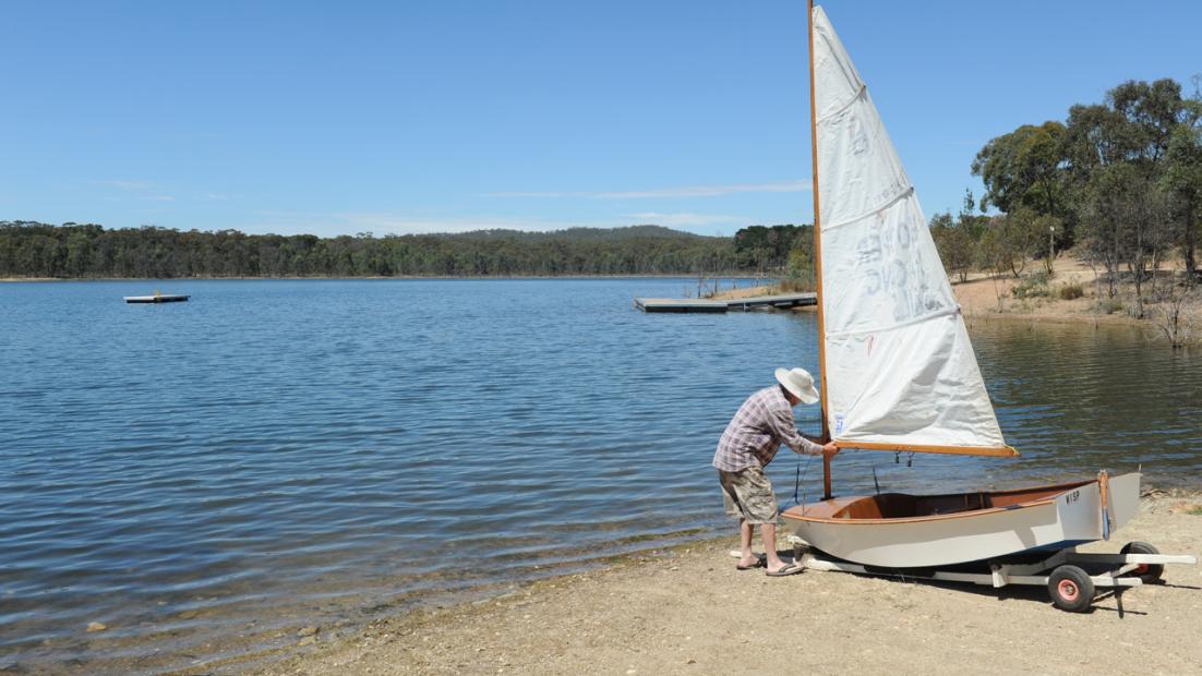 Boating on Crusoe Reservoir