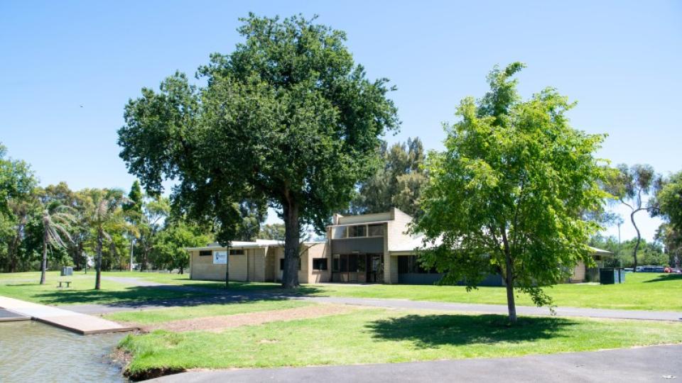Path and pavilion at Lake Weeroona