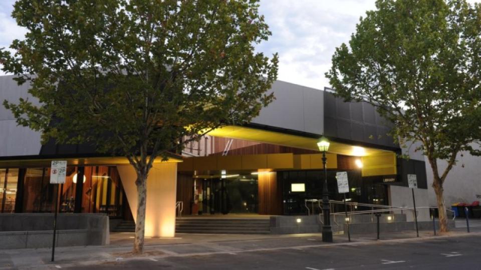 Entrance at the Bendigo Library