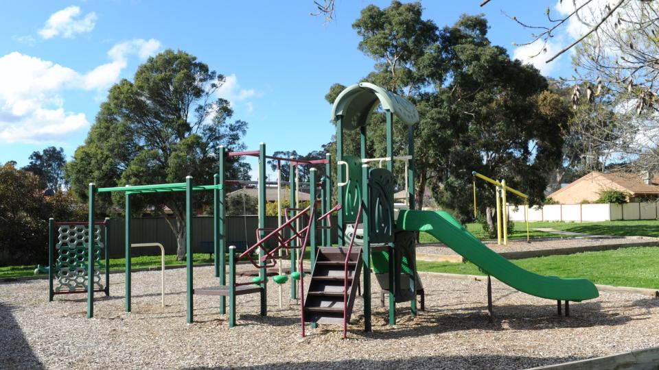 Amaroo Crescent Play Space 4059