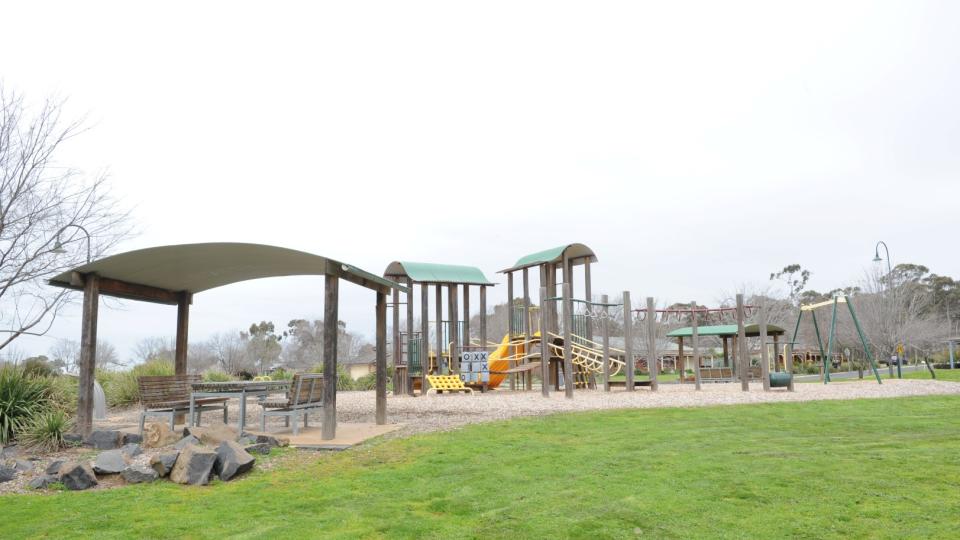 Brentwood Boulevard Play Space 2760
