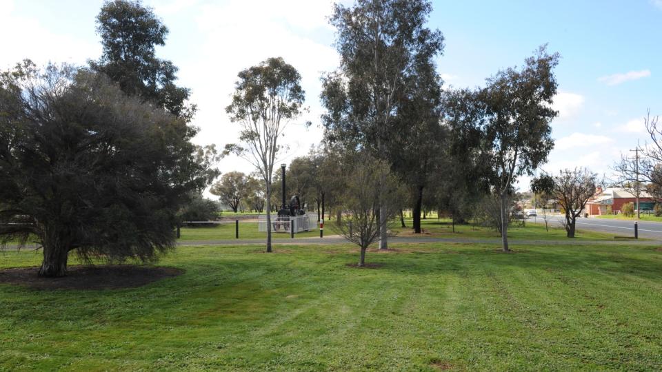 Goornong Village Green 3051