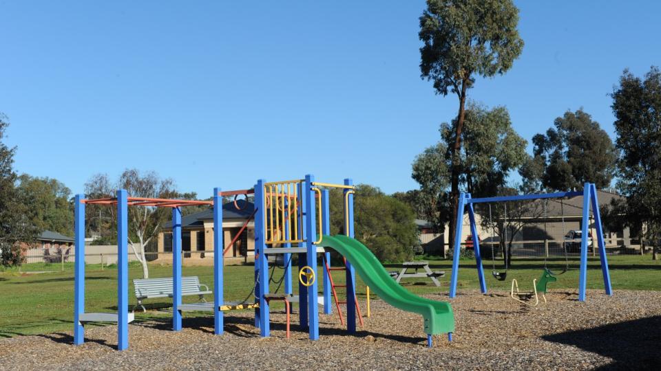 Melbury Court Play Space 2962