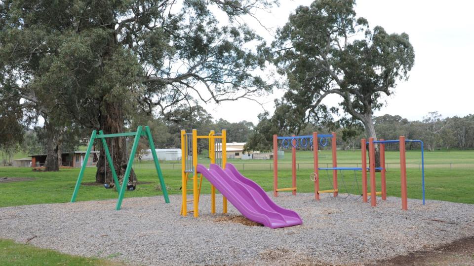 Mia Mia Recreation Reserve Play Space 2604