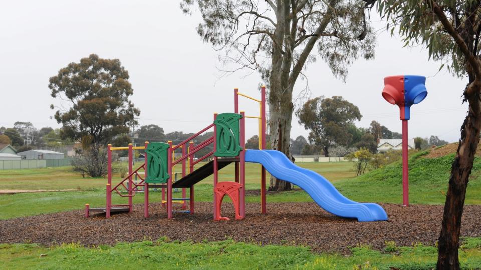 Rose/Barker Street Play Space 4189