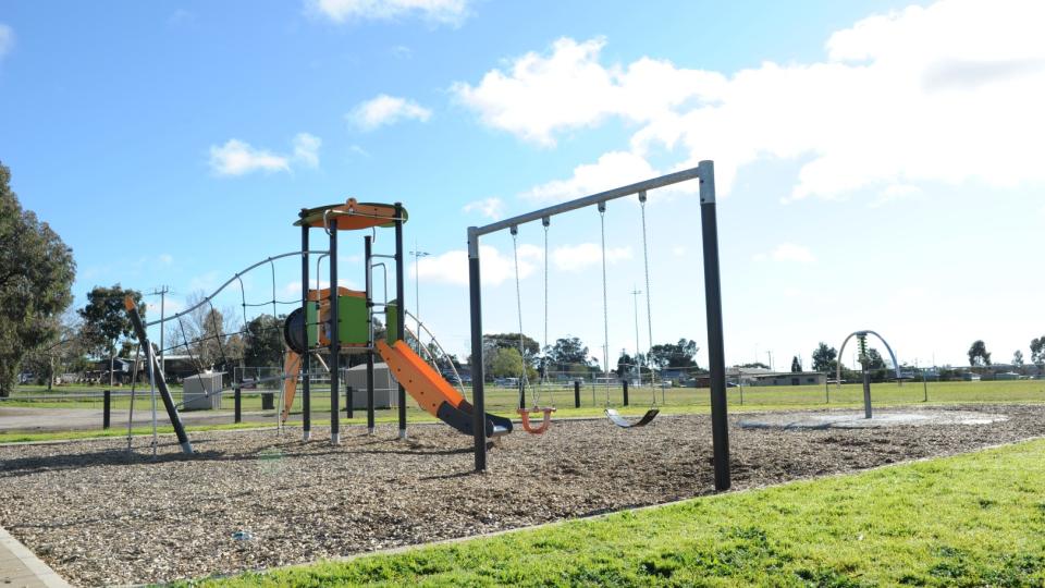 Shadforth Park Play Space 3751